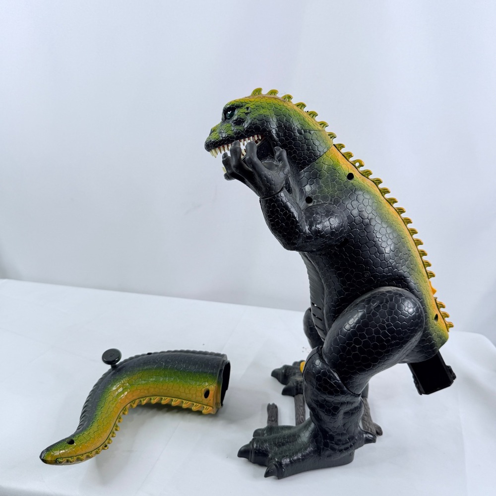 Vintage New Bright 1987 Godzilla Smoking Action Figure Green Black Kaiju Monster